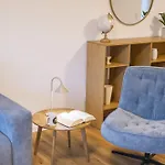 Modernes 100 Qm Mit 2 Schlafzimmern ジーゲン
