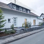 Modernes 100 Qm Mit 2 Schlafzimmern *