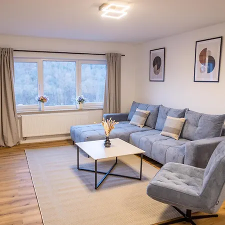 Lägenhet Modernes 100 Qm Mit 2 Schlafzimmern *