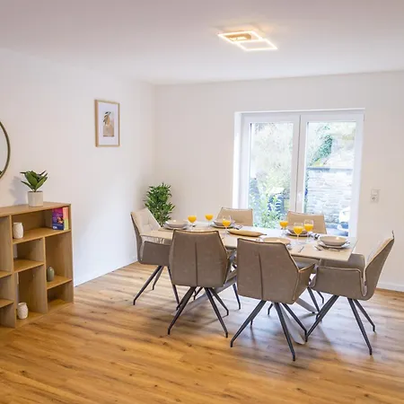 Modernes 100 Qm Mit 2 Schlafzimmern *