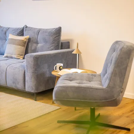 Modernes 100 Qm Mit 2 Schlafzimmern *
