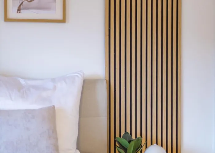 Modernes 100 Qm Mit 2 Schlafzimmern Lägenhet Siegen