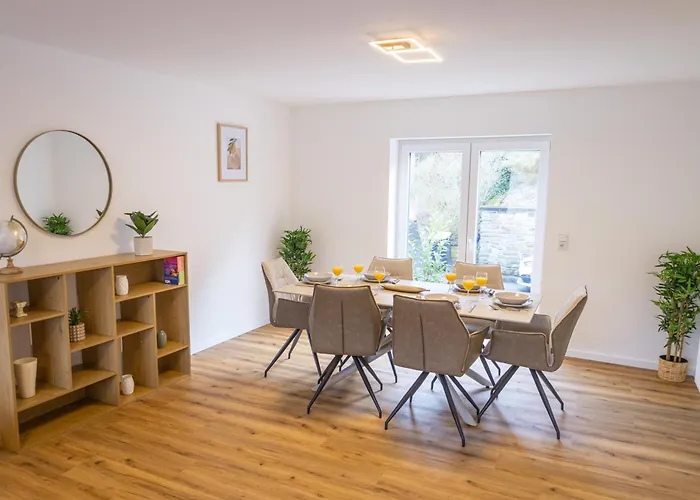 Modernes 100 Qm Mit 2 Schlafzimmern *